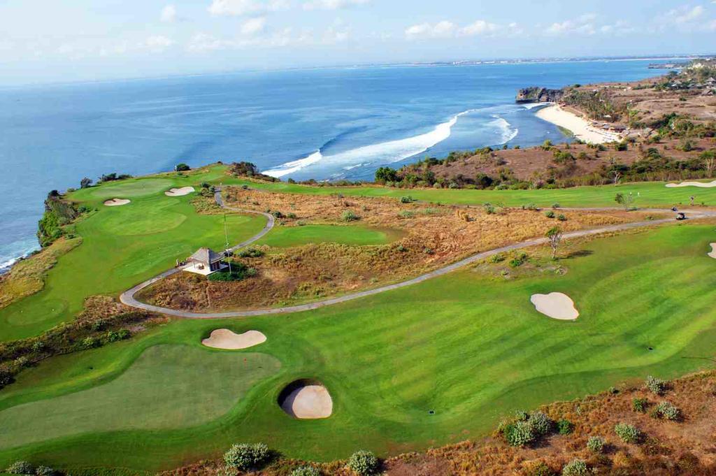 New Kuta Golf / Ocean Villa Uluwatu  Exterior photo