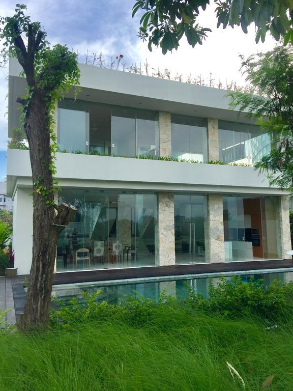 New Kuta Golf / Ocean Villa Uluwatu  Exterior photo