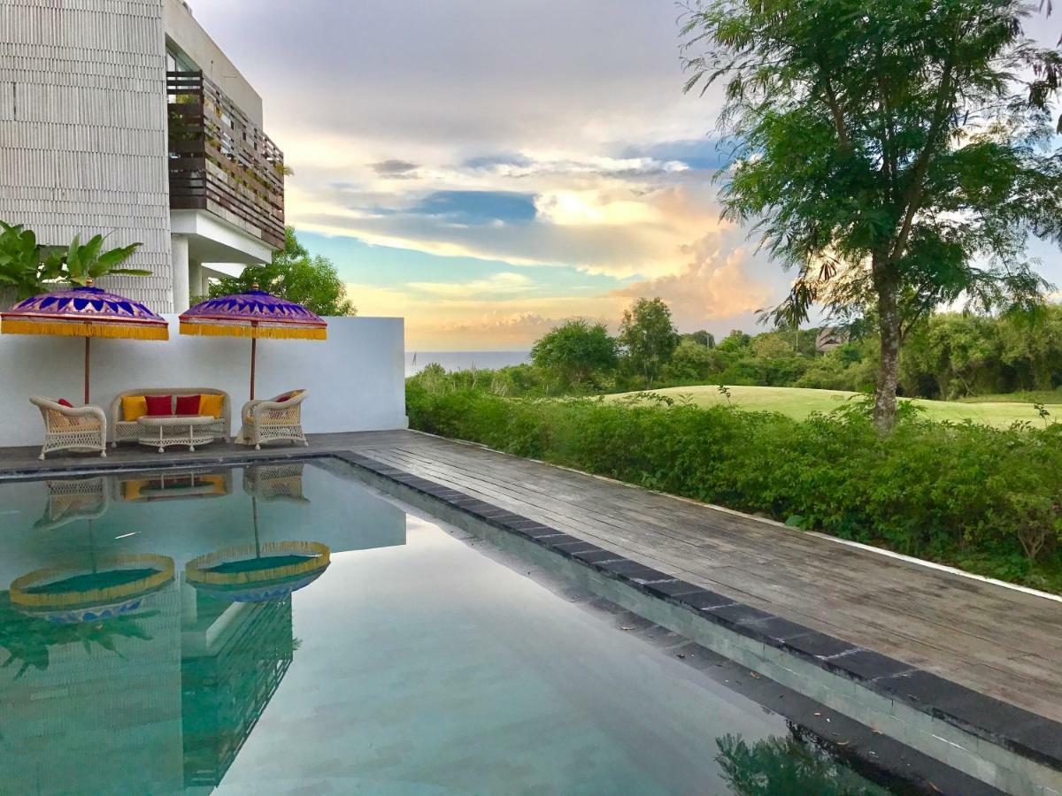 New Kuta Golf / Ocean Villa Uluwatu  Exterior photo